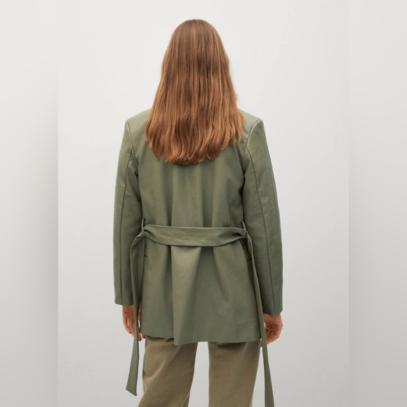 NWT Mango Leather-effect faux leather suit jacket with belt - Picture 5 of 11